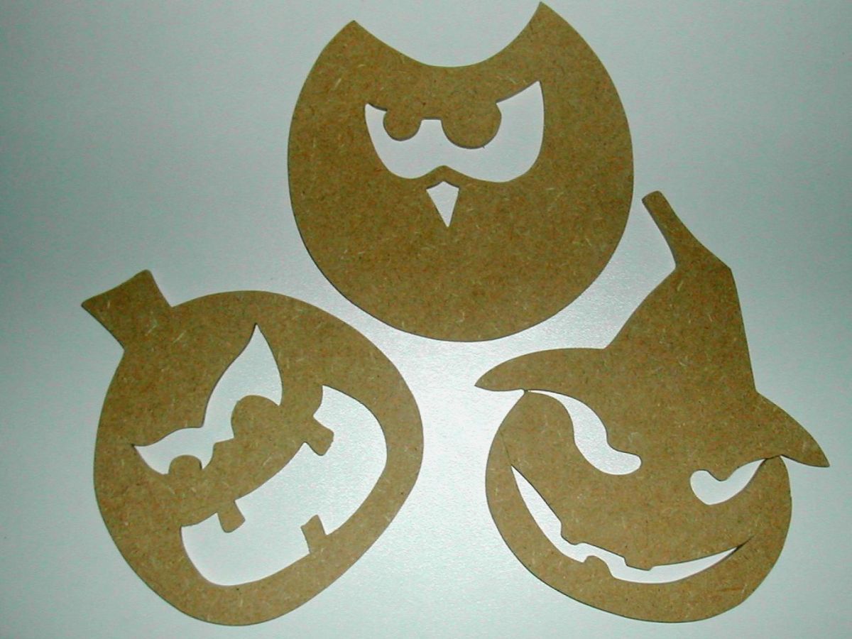 Personnages d' Halloween à décorer " 3 Citrouilles en folie"